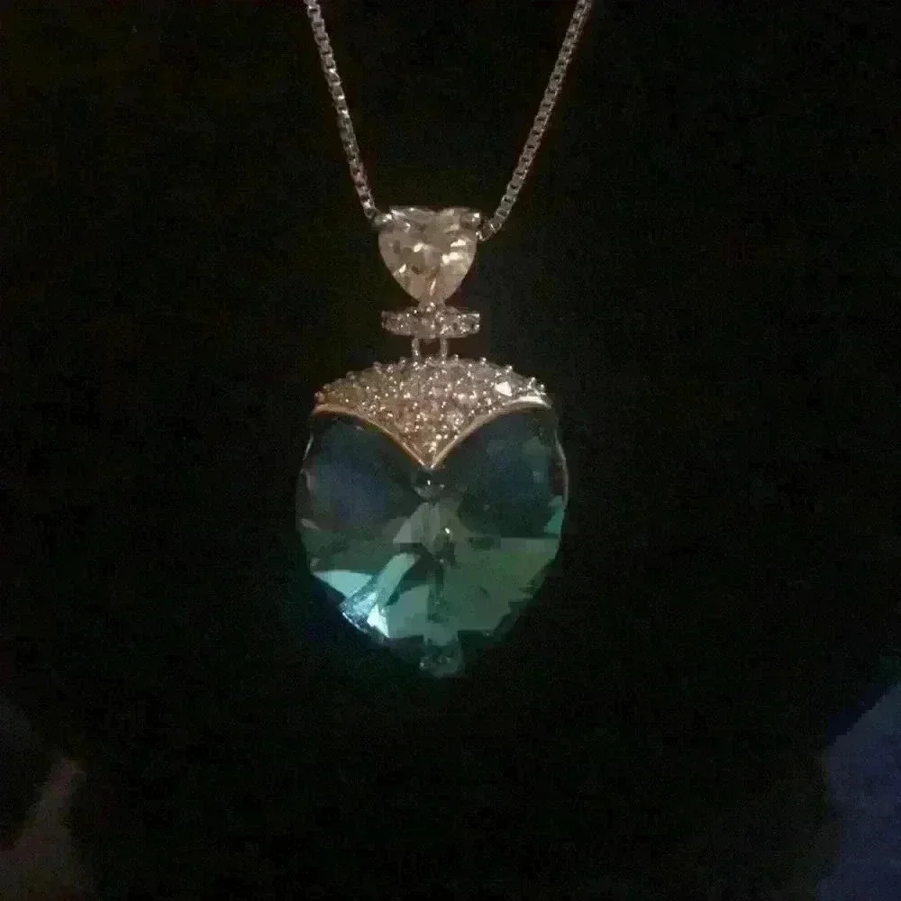 Blue Heart Crystal Pendant Necklace Silver Tone Statement - Picture 3 of 3